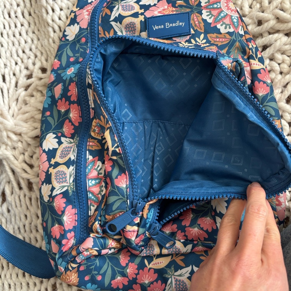 Vera Bradley Recycled Lighten Up Reactive Sling Backpack NWOT - Picture 5 of 10